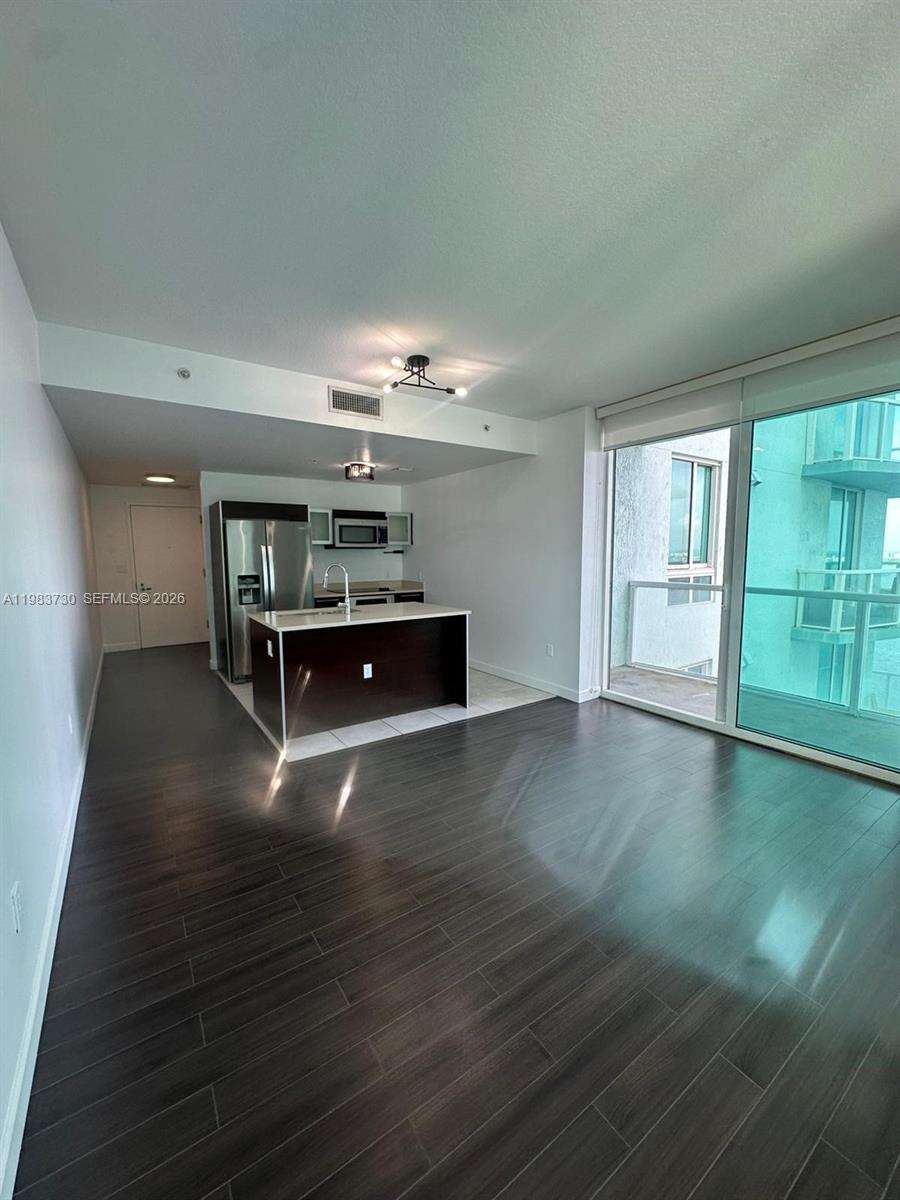 Quantum on the bay Unit #3803 | Picture 4