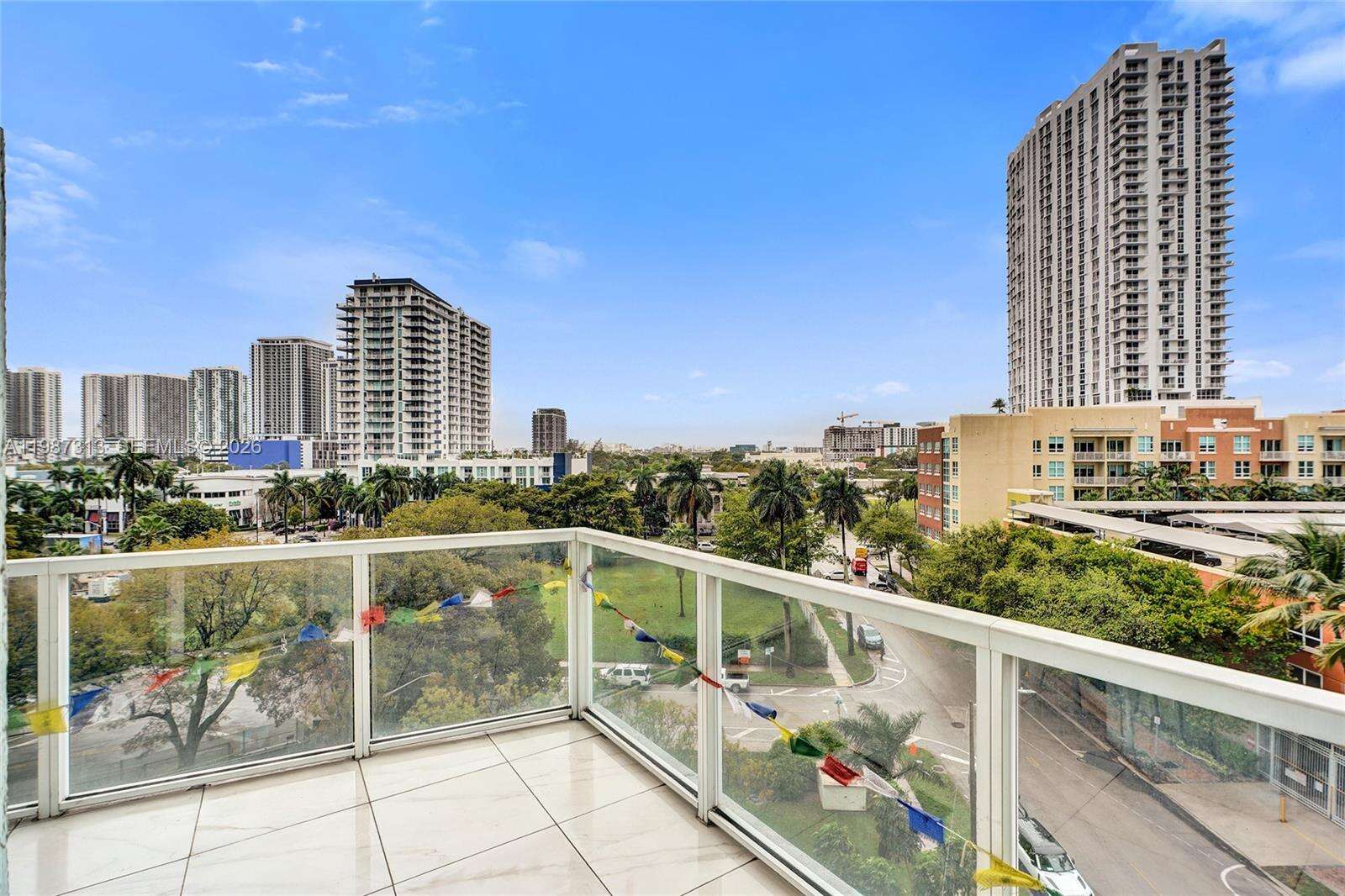 Quantum on the bay Unit #816 | Picture 24