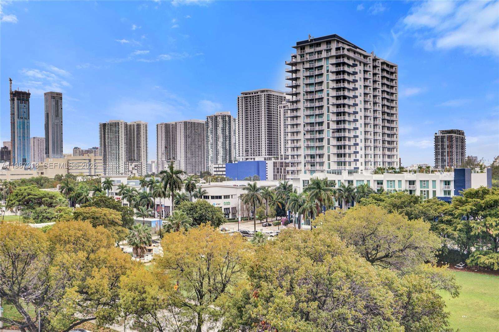 Quantum on the bay Unit #816 | Picture 28