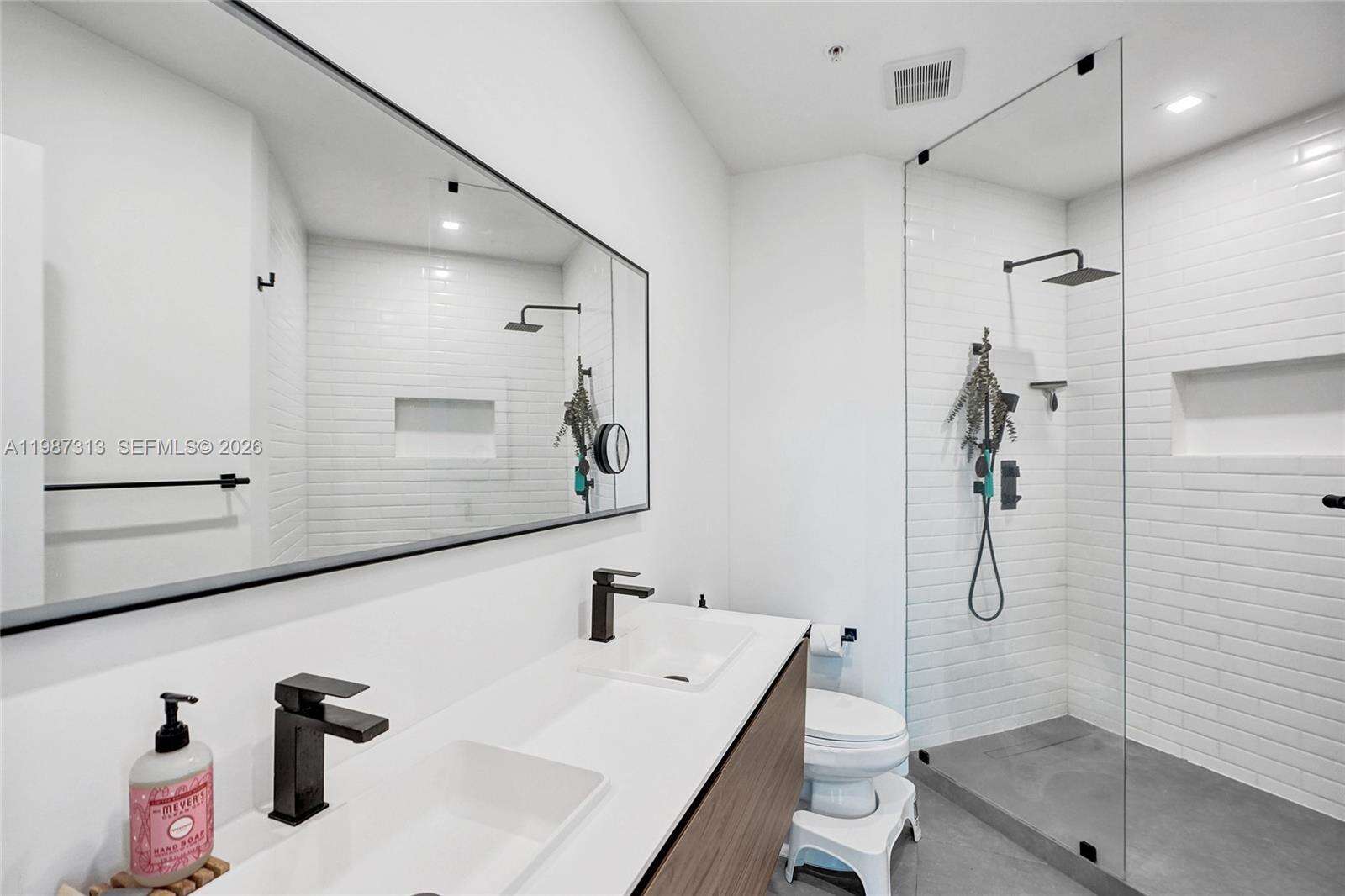 Quantum on the bay Unit #816 | Picture 50