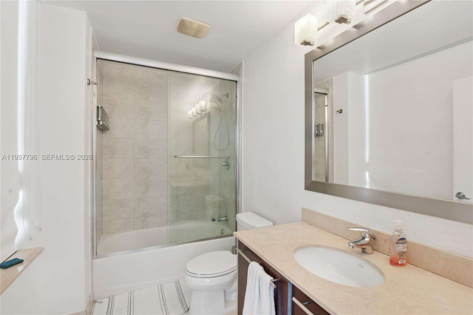 Quantum on the bay Unit #1511 | Picture 14