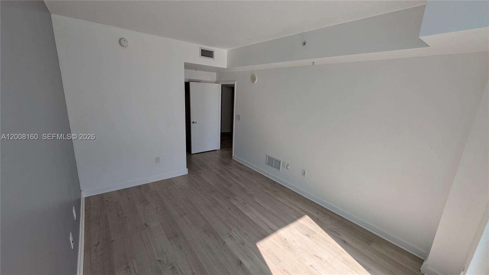 Quantum on the bay Unit #4007 | Picture 7