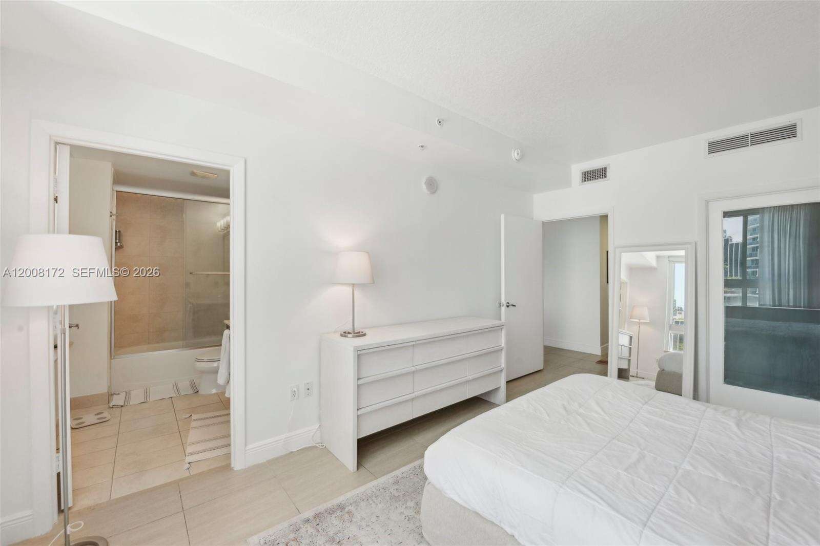 Quantum on the bay Unit #1511 | Picture 12