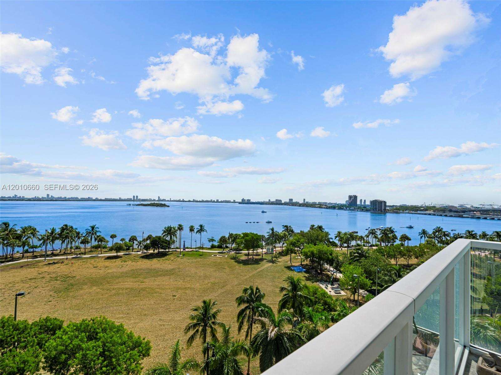 Quantum on the bay Unit #903 | Picture 30