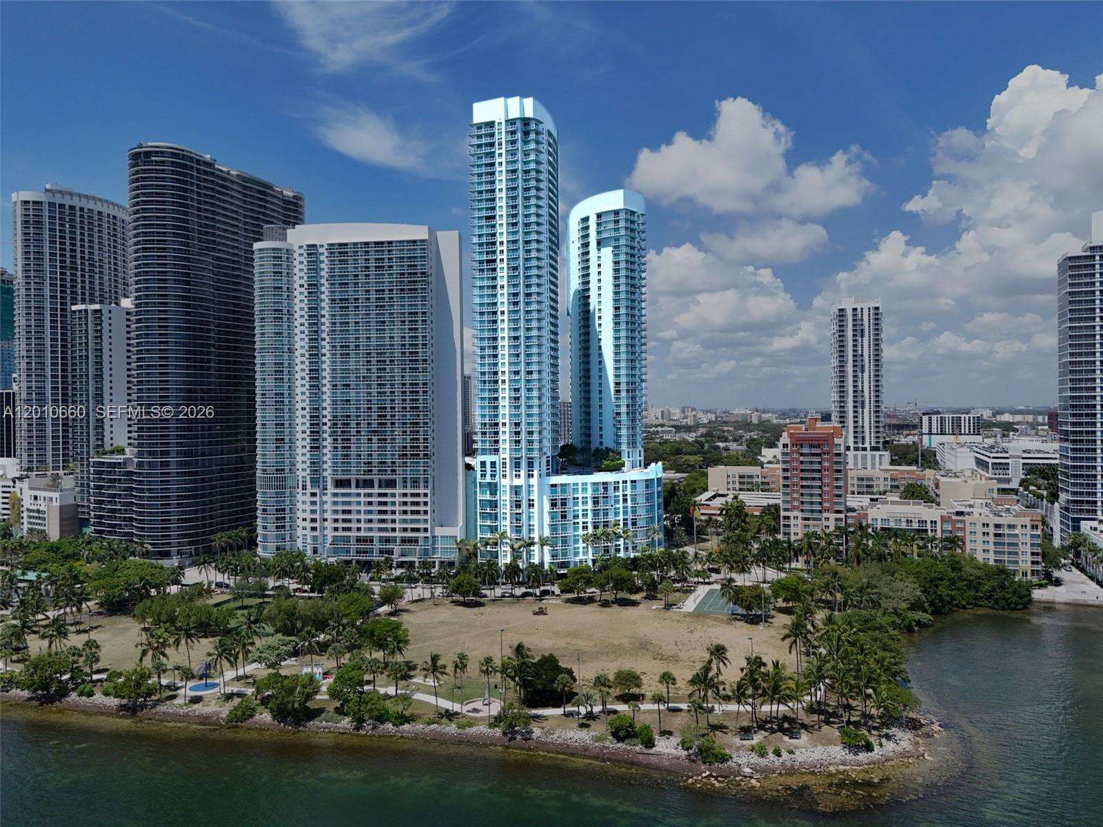 Quantum on the bay Unit #903 | Picture 35