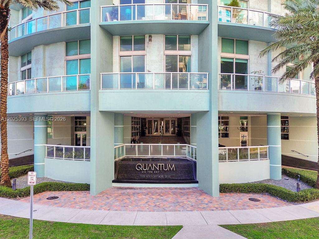 Quantum on the bay Unit #5103 | Picture 9