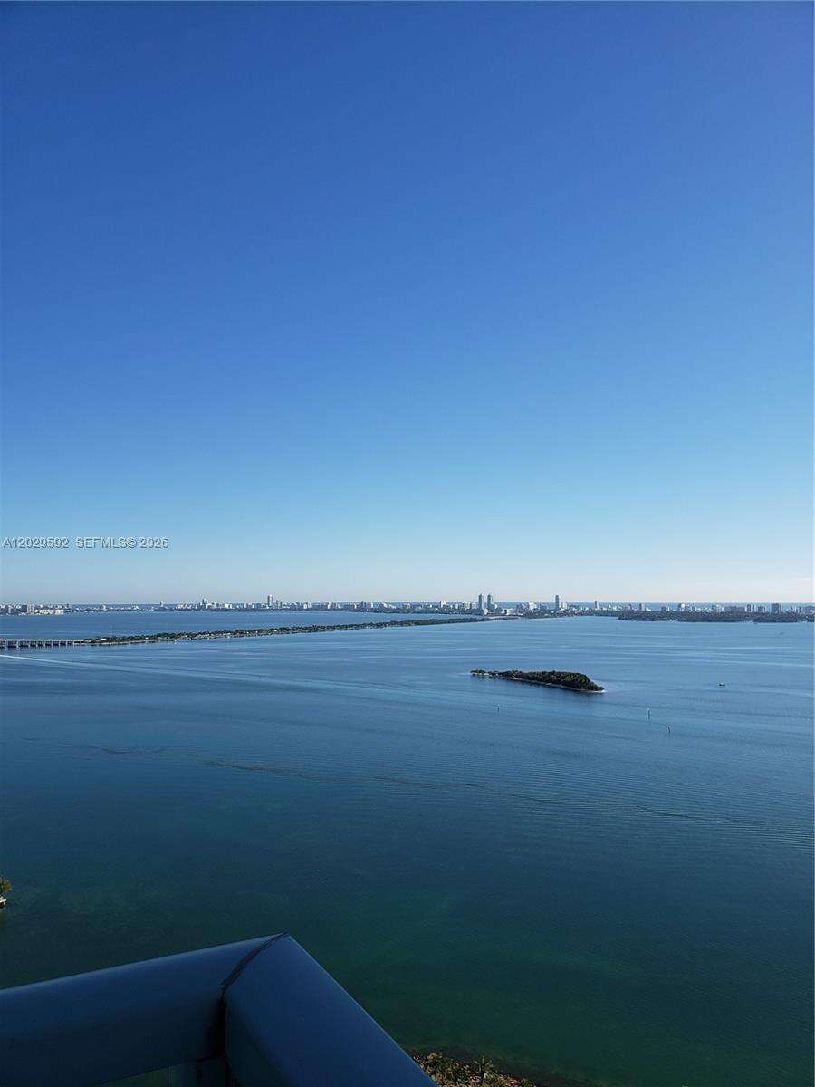 Quantum on the bay Unit #3517 | Picture 1