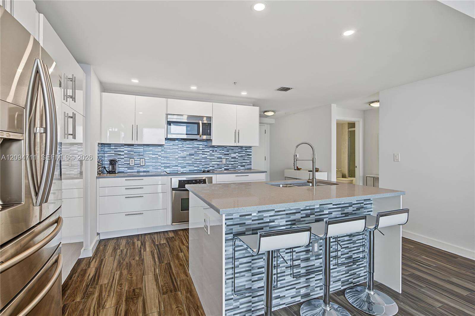 Quantum on the bay Unit #3604 | Picture 4