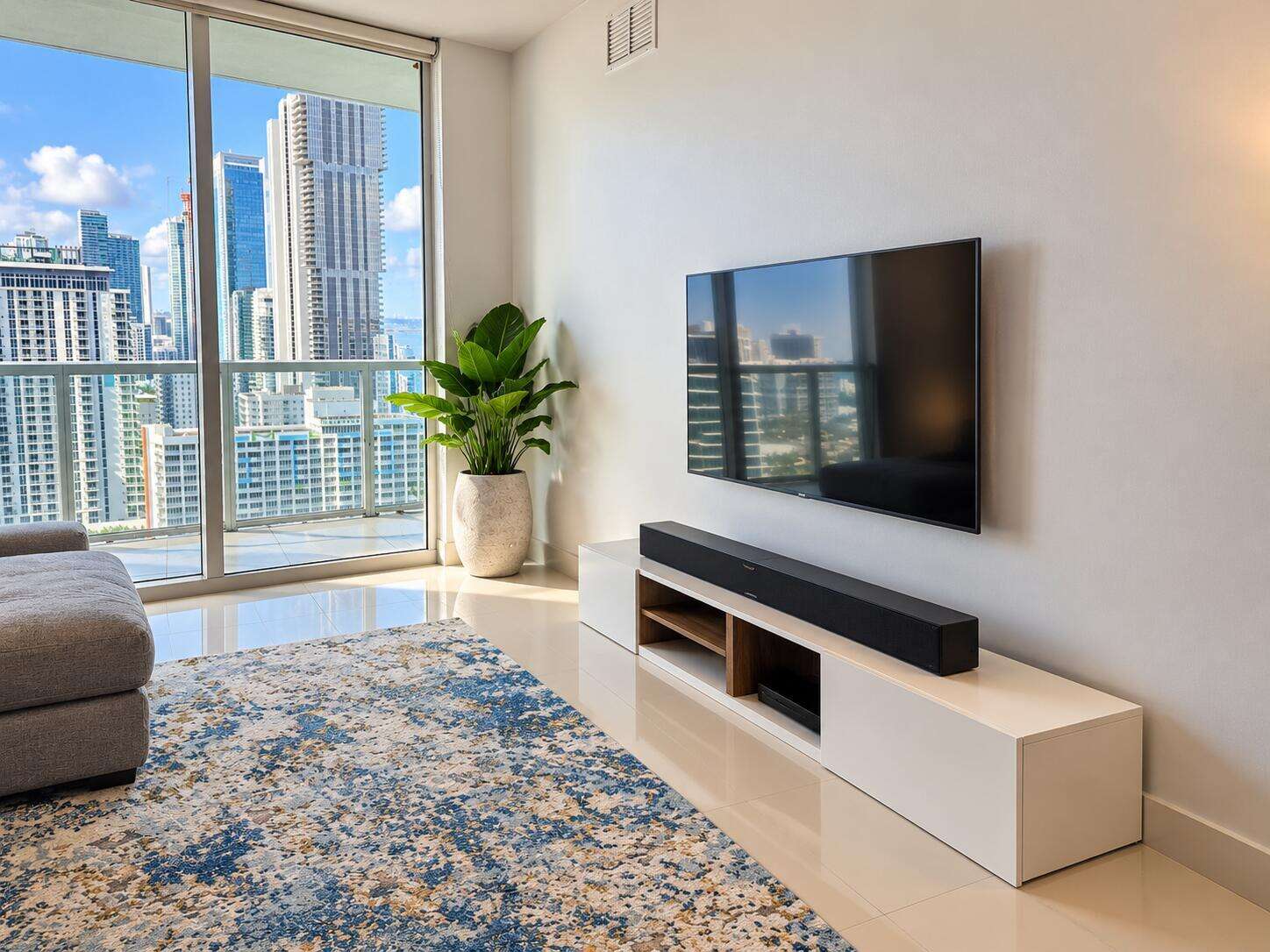 Quantum on the bay Unit #2604 | Picture 4