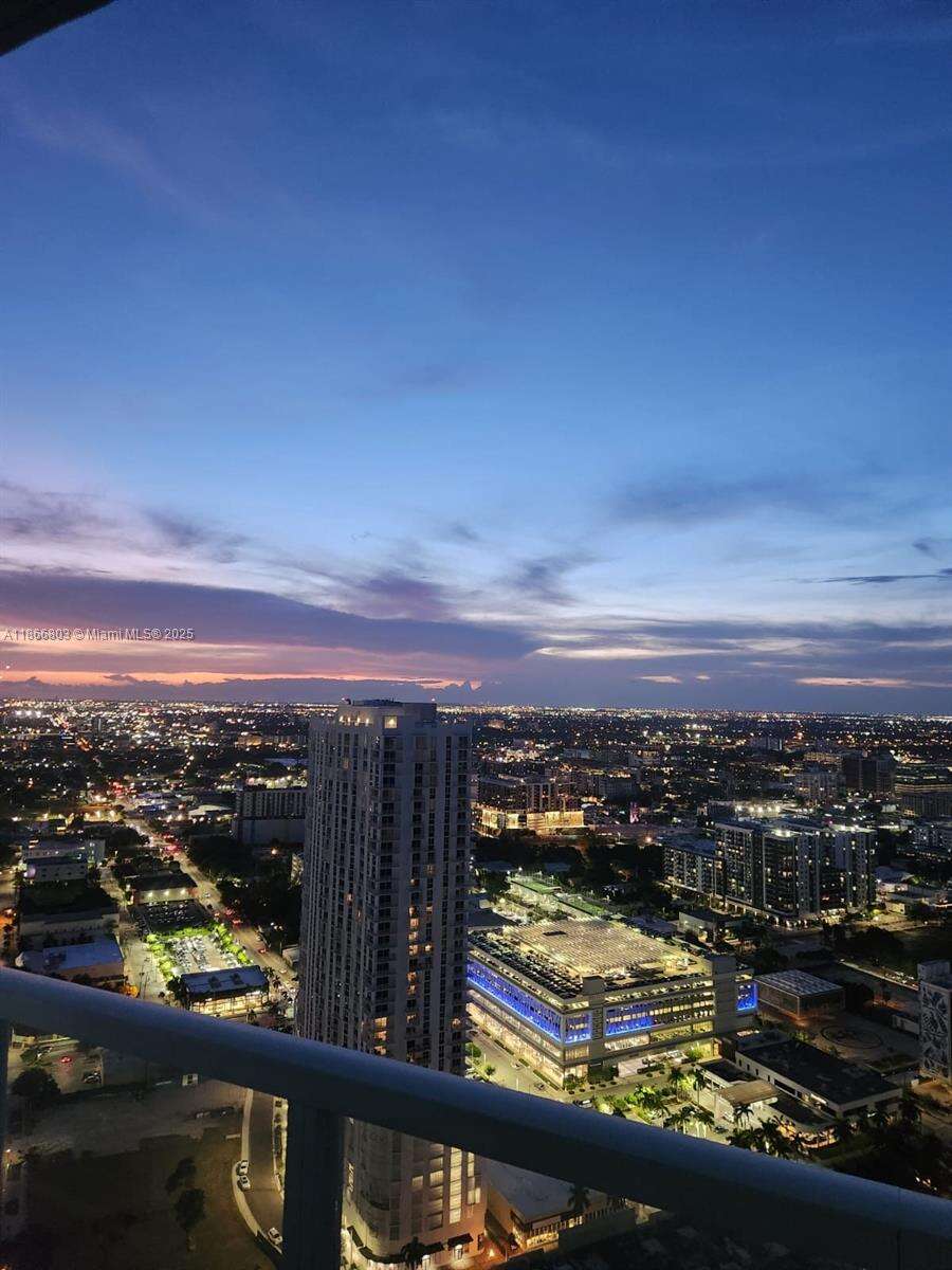 Quantum on the bay Unit #4112 | Picture 19