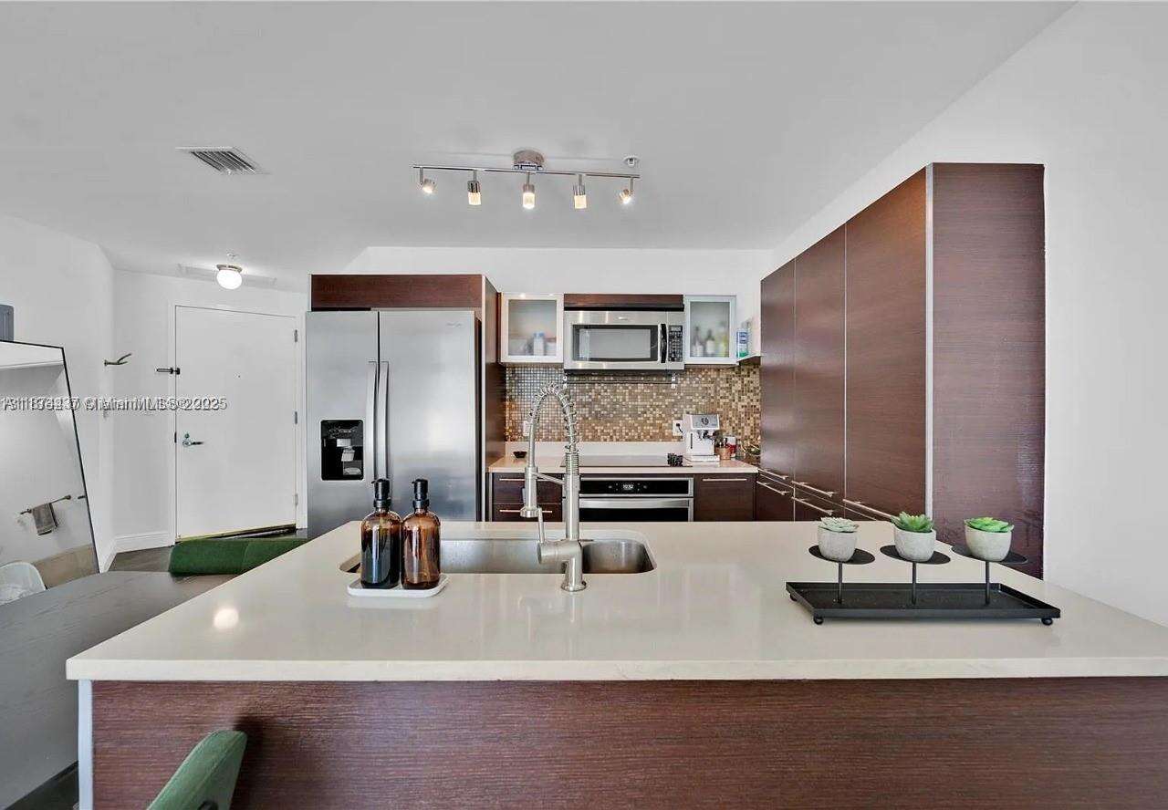 Quantum on the bay For Rent | Unit #3507