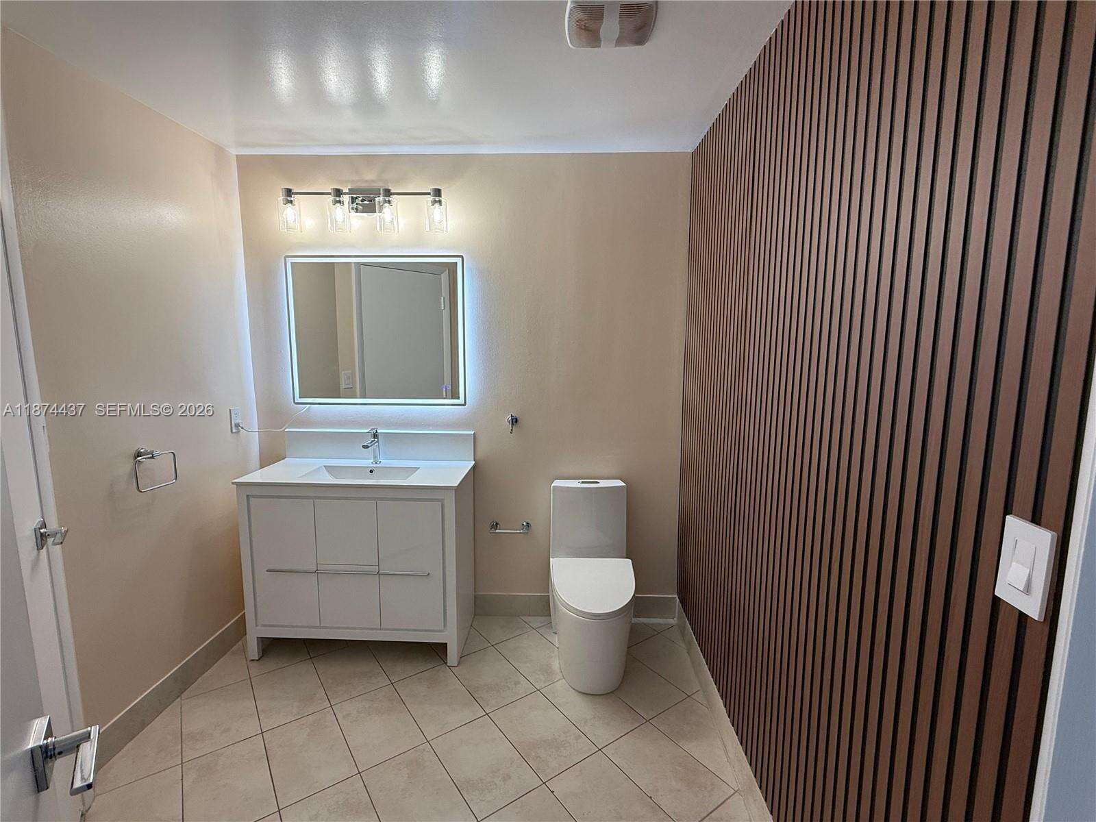 Quantum on the bay Unit #3507 | Picture 15