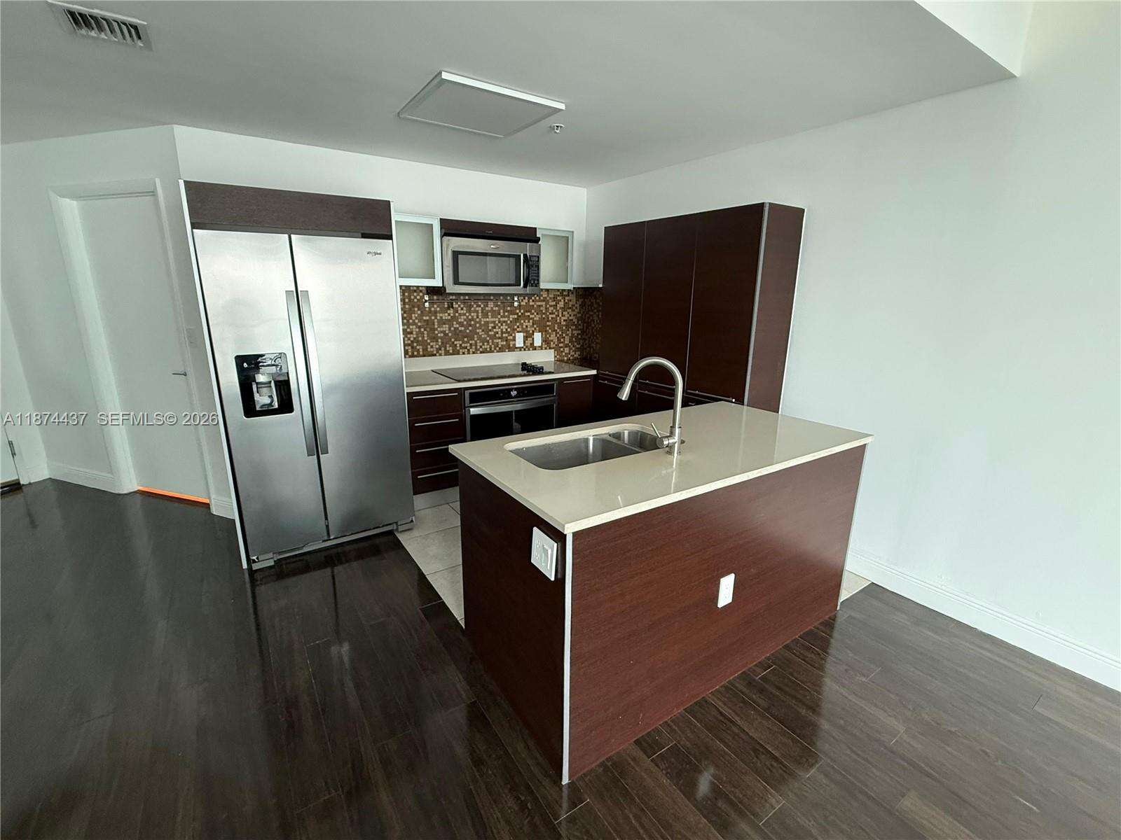 Quantum on the bay Unit #3507 | Picture 4