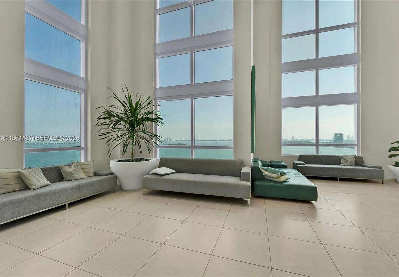 Quantum on the bay Unit #3507 | Picture 33