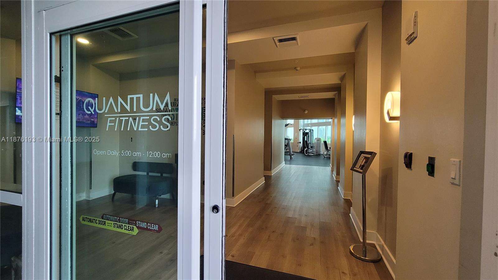 Quantum on the bay Unit #2009 | Picture 25