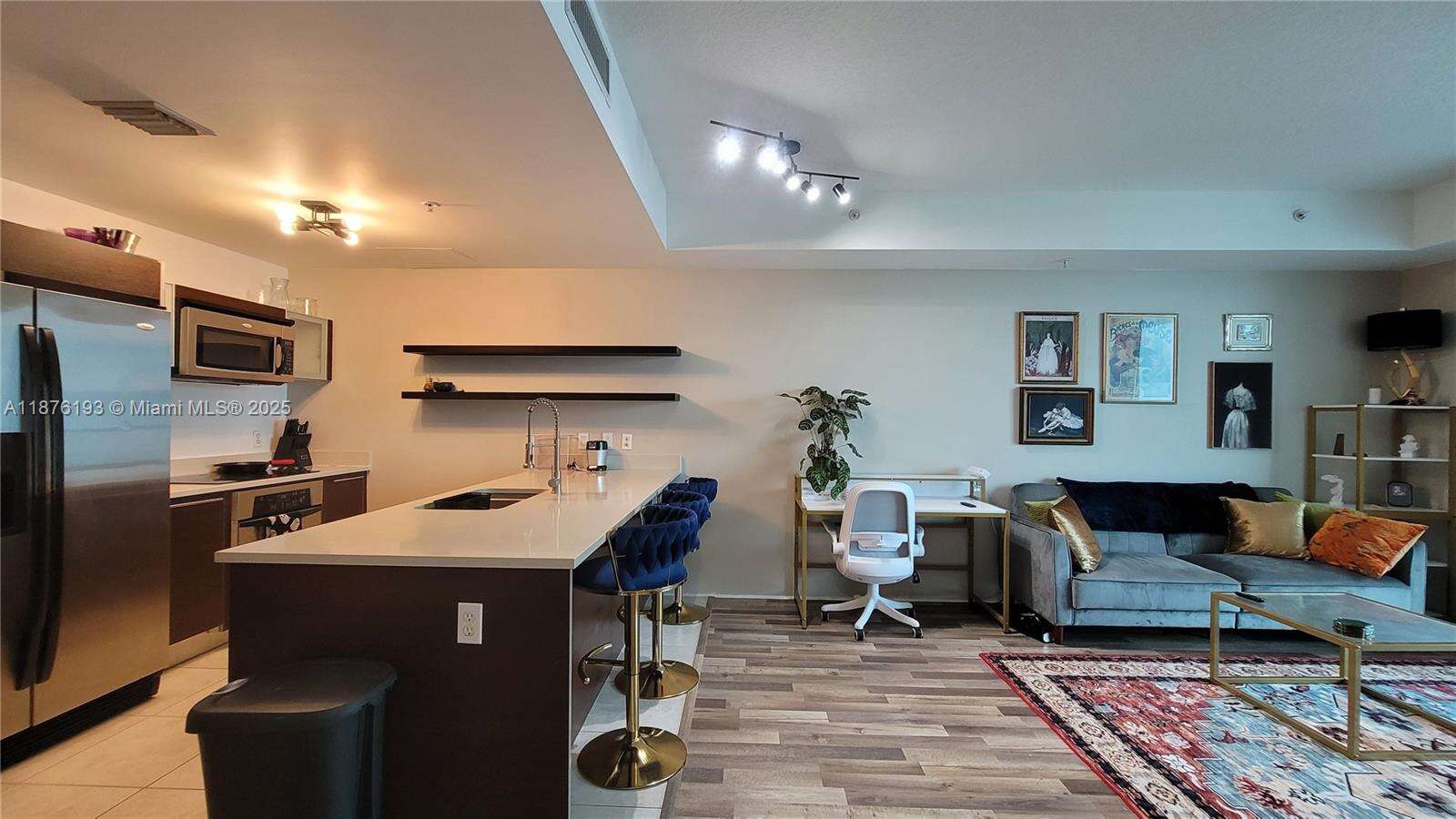 Quantum on the bay Unit #2009 | Picture 4