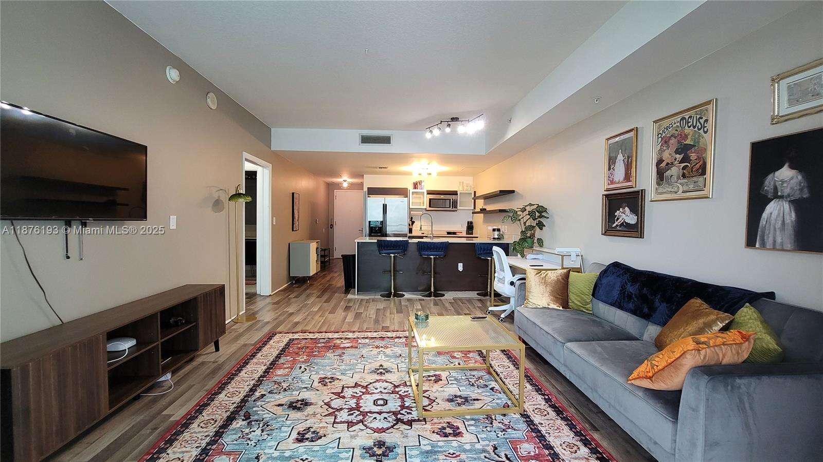 Quantum on the bay Unit #2009 | Picture 6