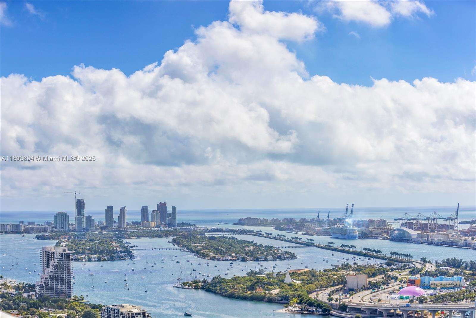 Quantum on the bay Unit #4509 | Picture 22