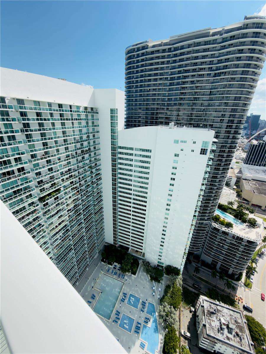 Quantum on the bay Unit #3811 | Picture 15