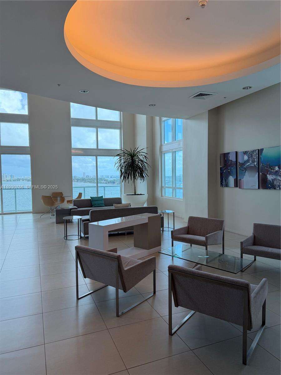 Quantum on the bay Unit #3005 | Picture 14