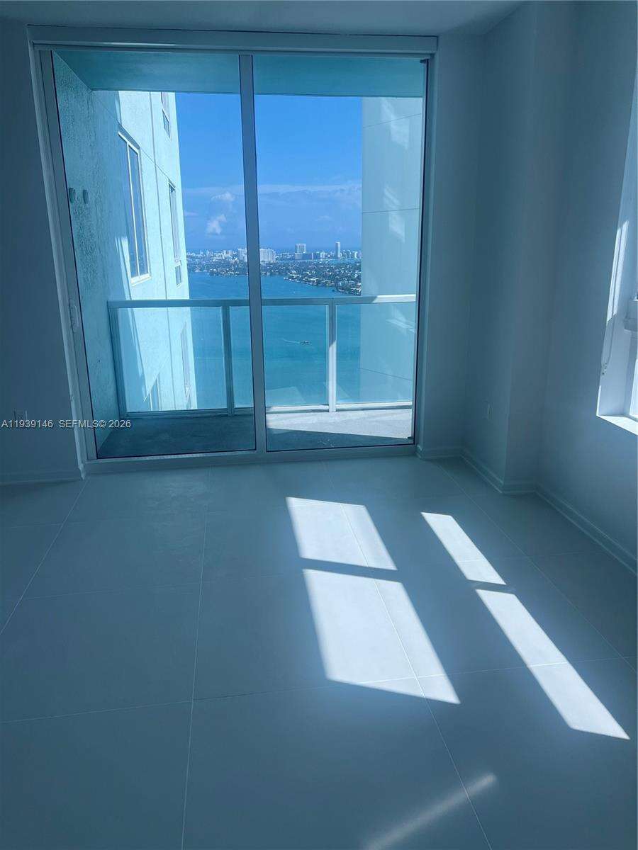 Quantum on the bay Unit #3505 | Picture 9