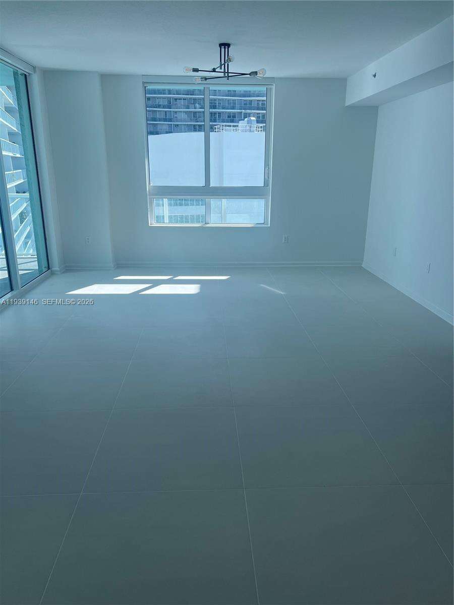 Quantum on the bay Unit #3505 | Picture 10