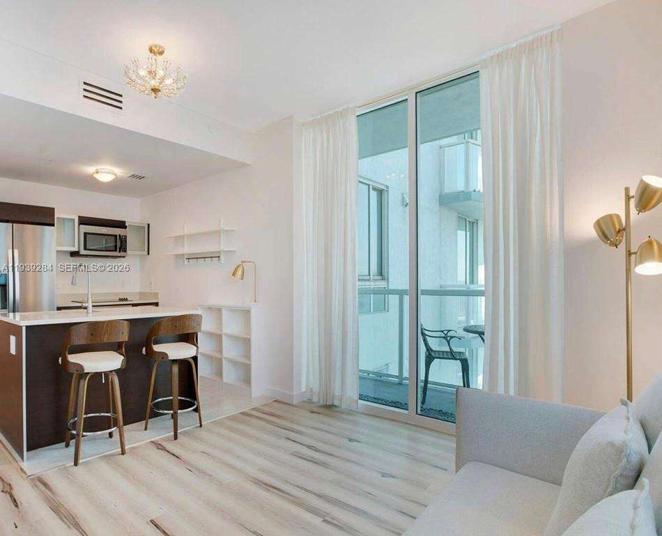 Quantum on the bay Unit #2403 | Picture 14