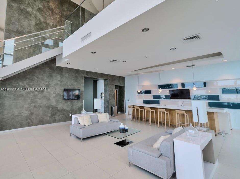 Quantum on the bay Unit #2403 | Picture 25