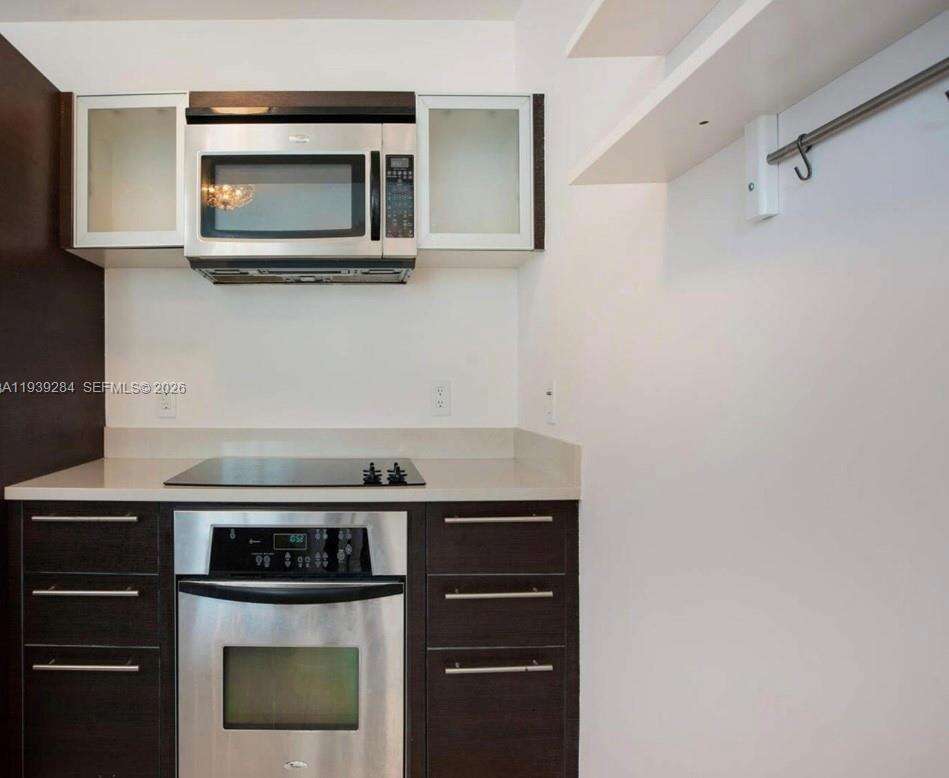 Quantum on the bay Unit #2403 | Picture 7