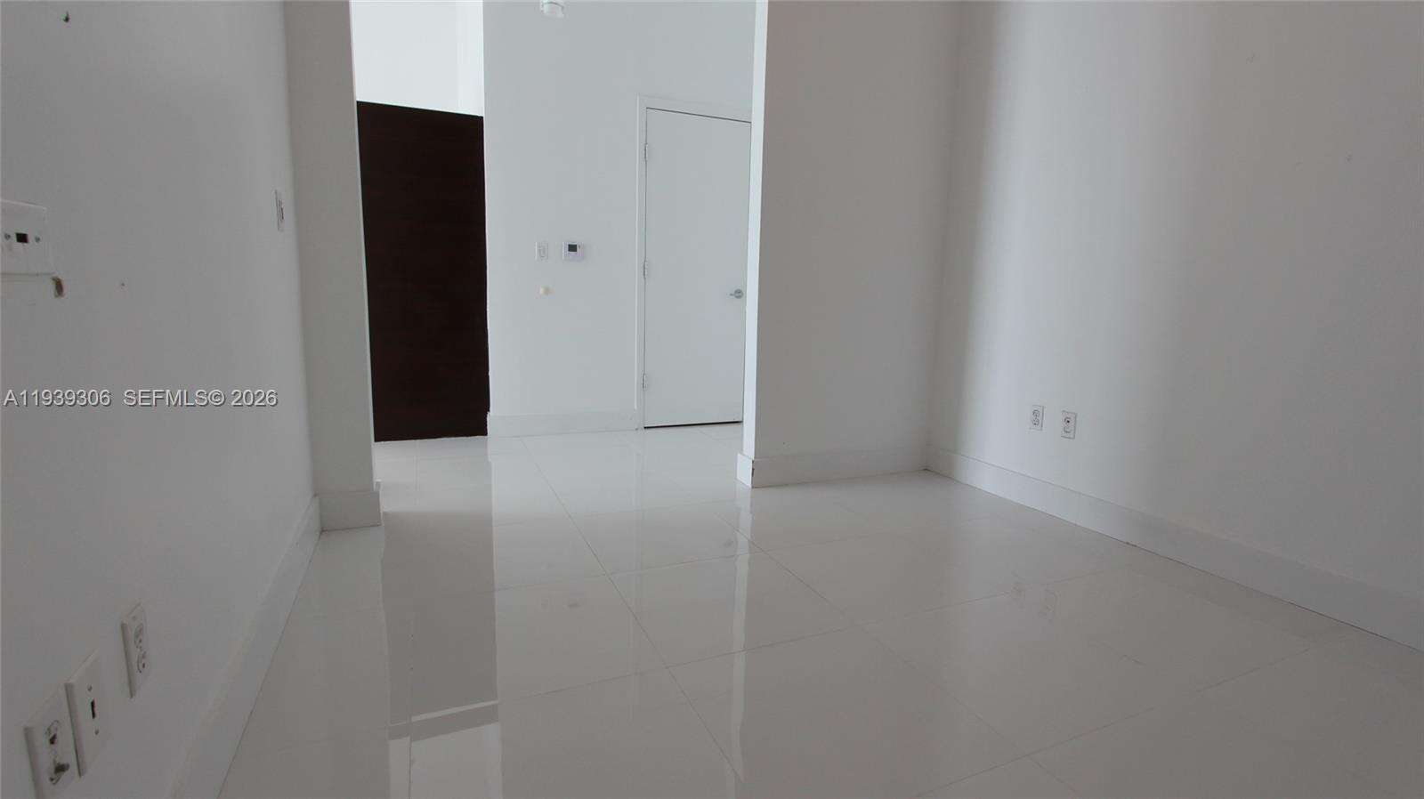 Quantum on the bay Unit #804 | Picture 3