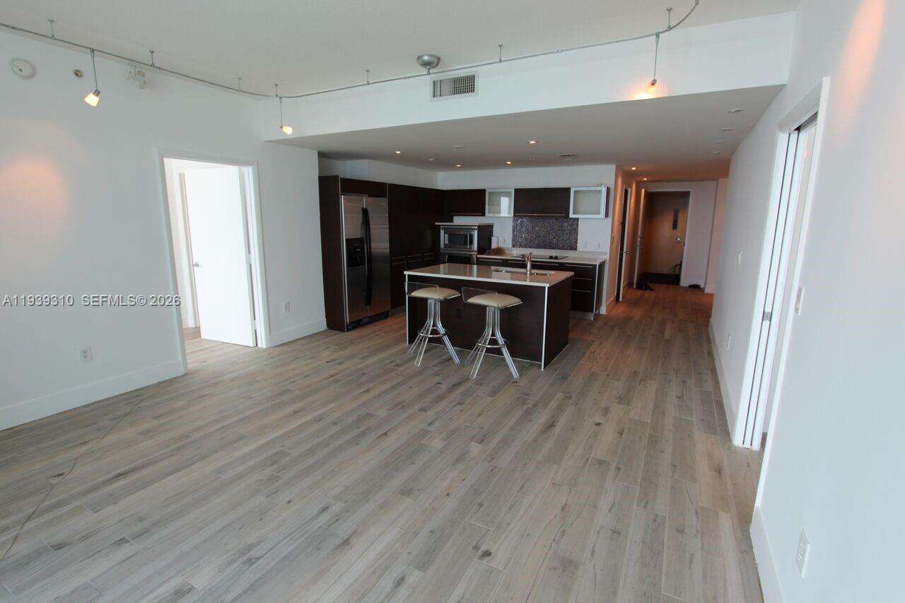 Quantum on the bay Unit #4601 | Picture 1