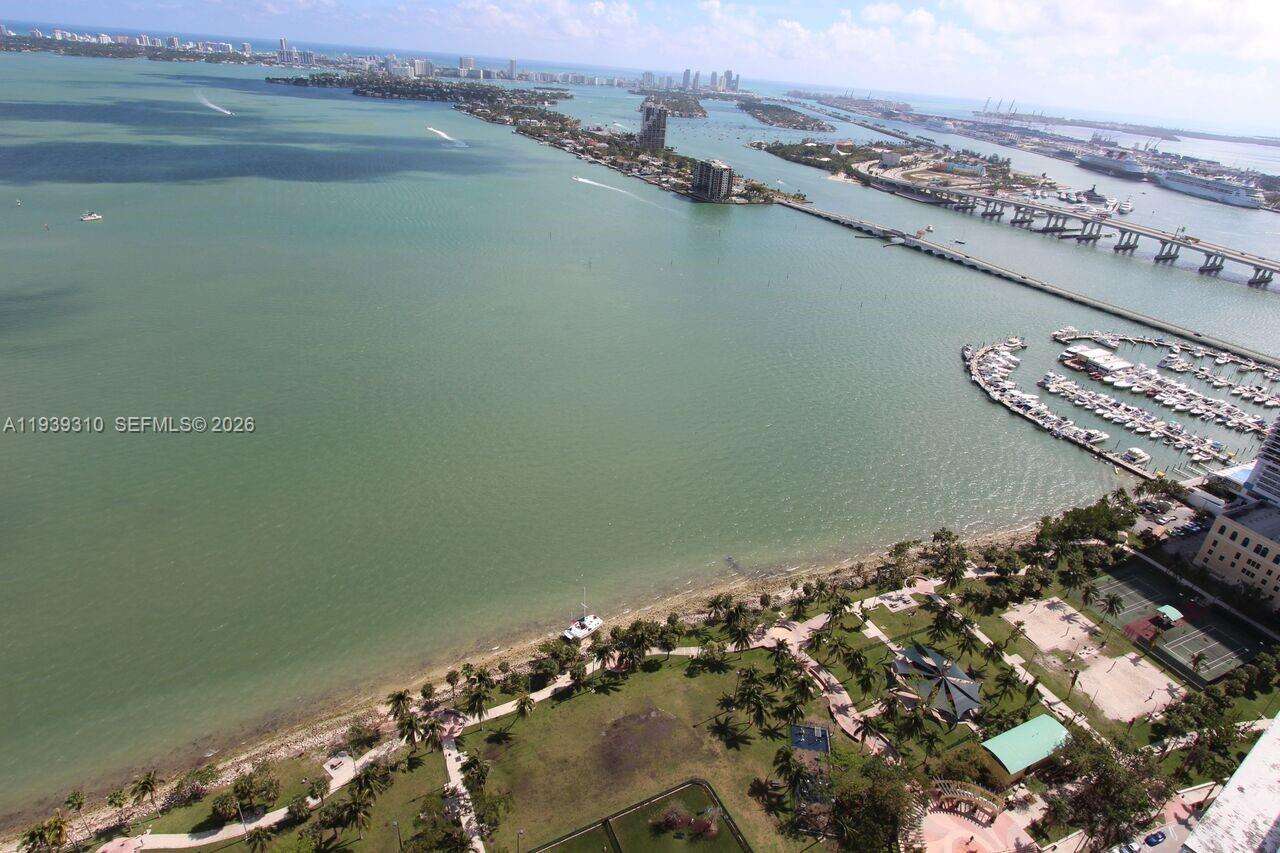 Quantum on the bay Unit #4601 | Picture 13