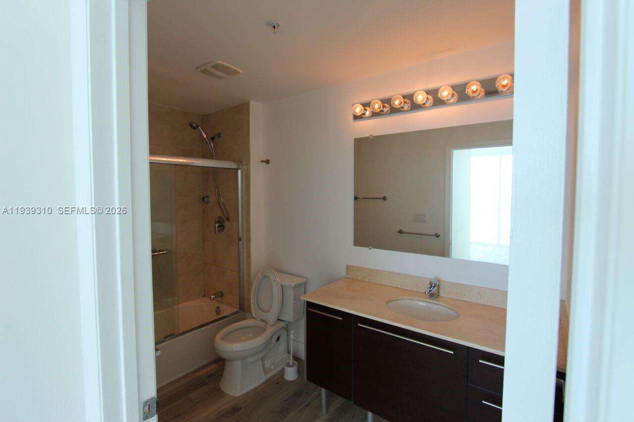 Quantum on the bay Unit #4601 | Picture 8