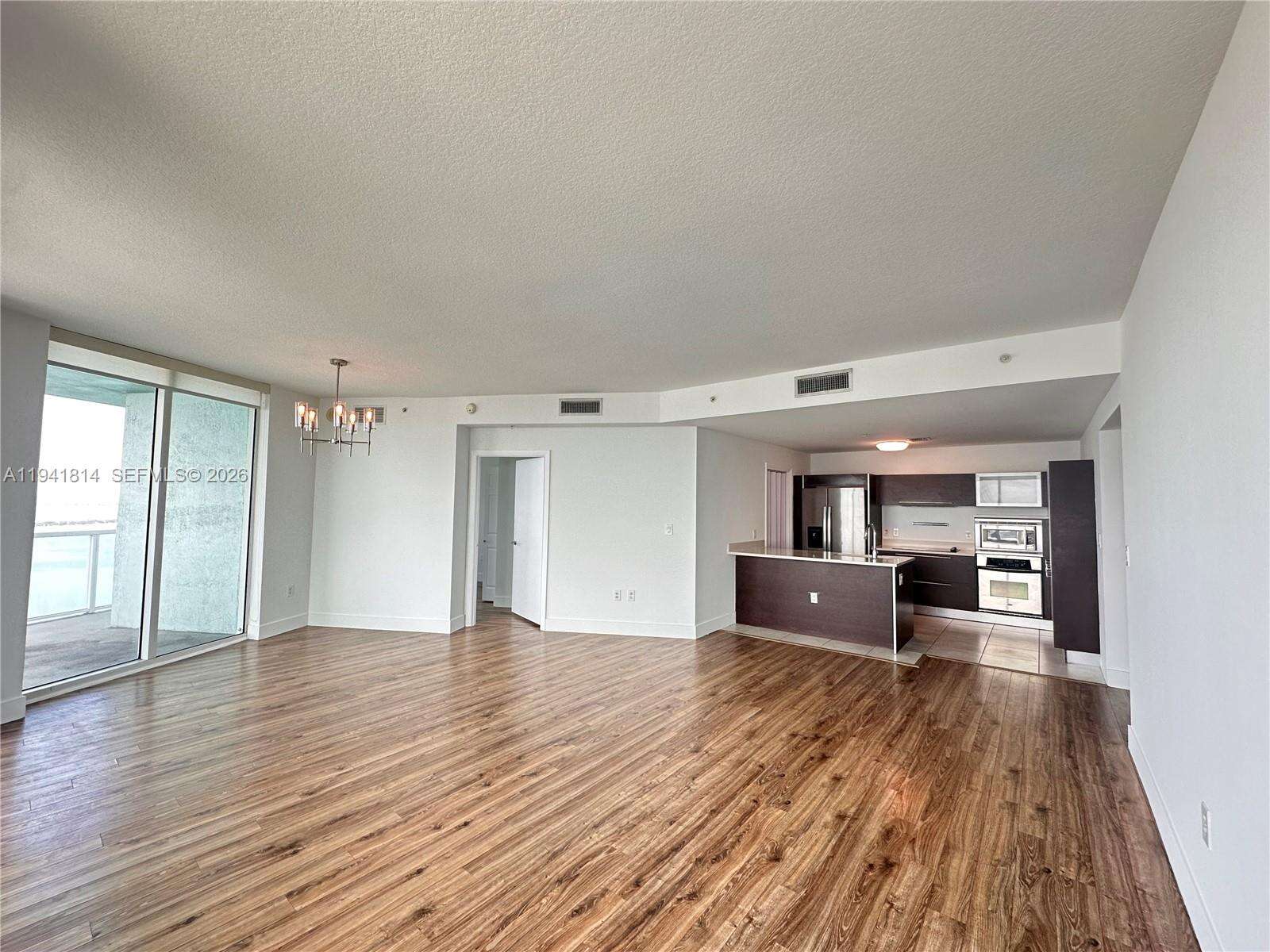 Quantum on the bay Unit #3812 | Picture 10