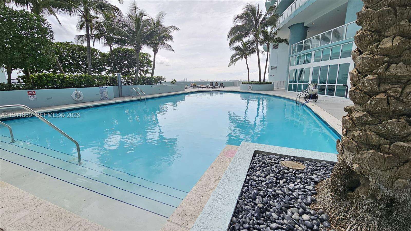 Quantum on the bay Unit #3717 | Picture 18