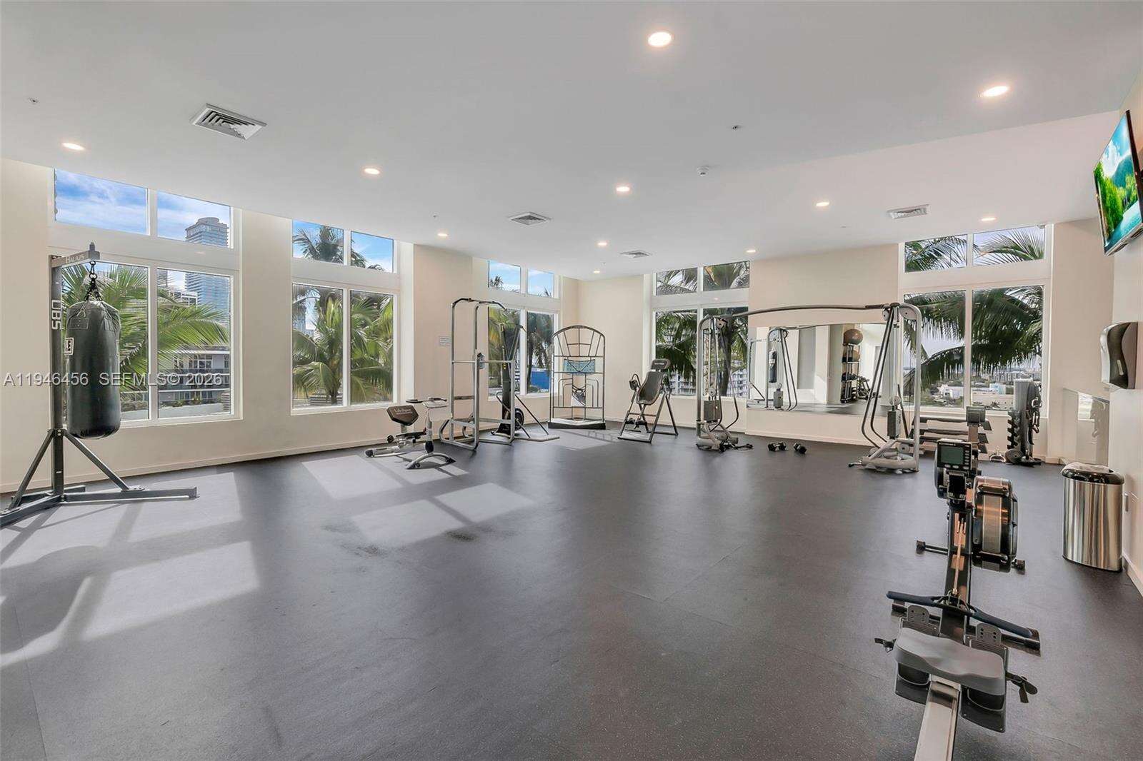 Quantum on the bay Unit #PH-5006 | Picture 32