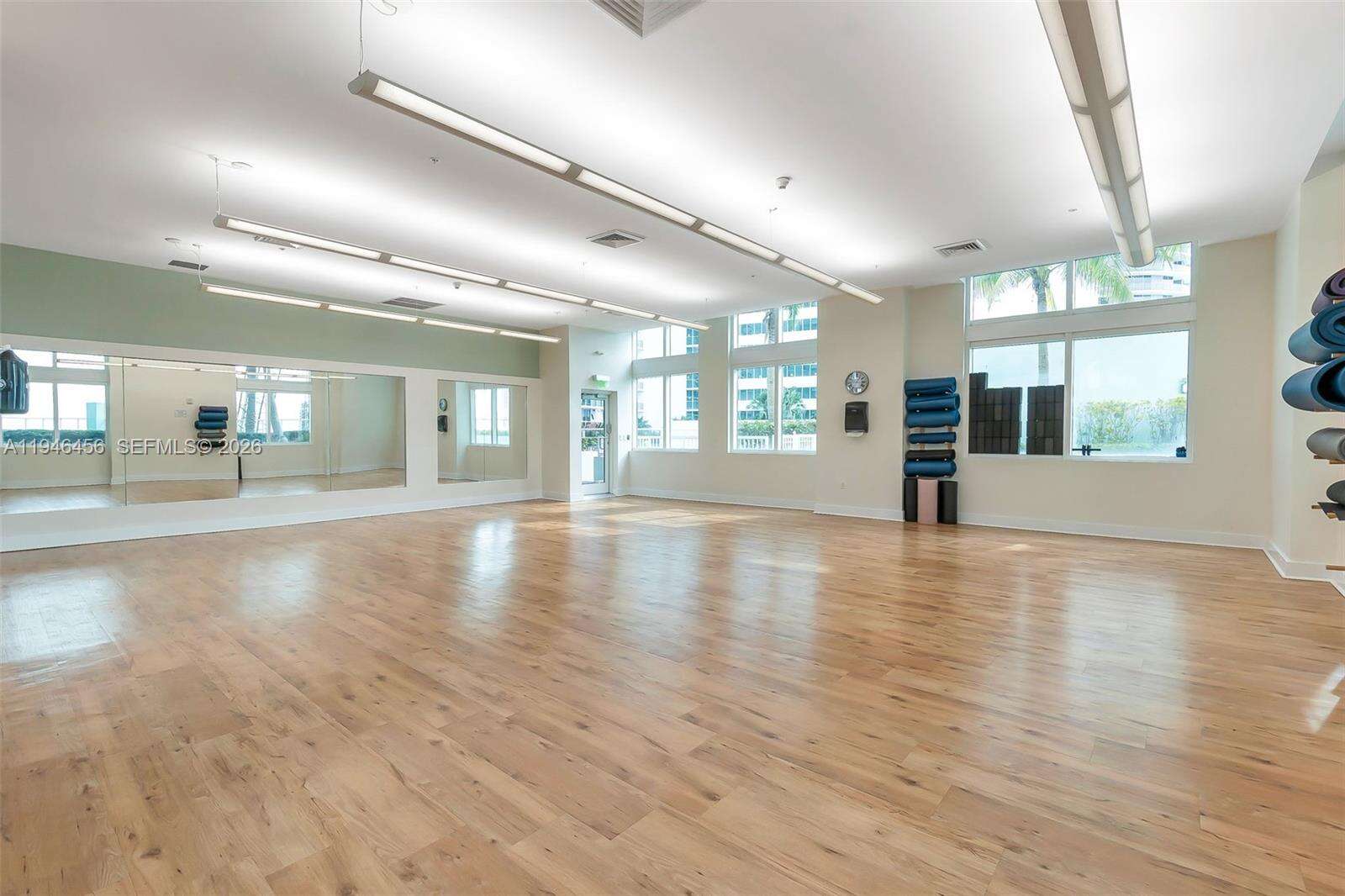 Quantum on the bay Unit #PH-5006 | Picture 35