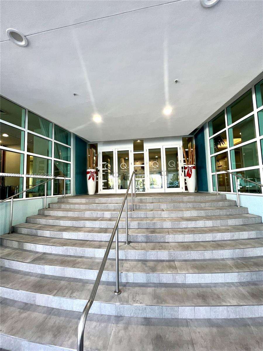 Quantum on the bay Unit #3510 | Picture 11