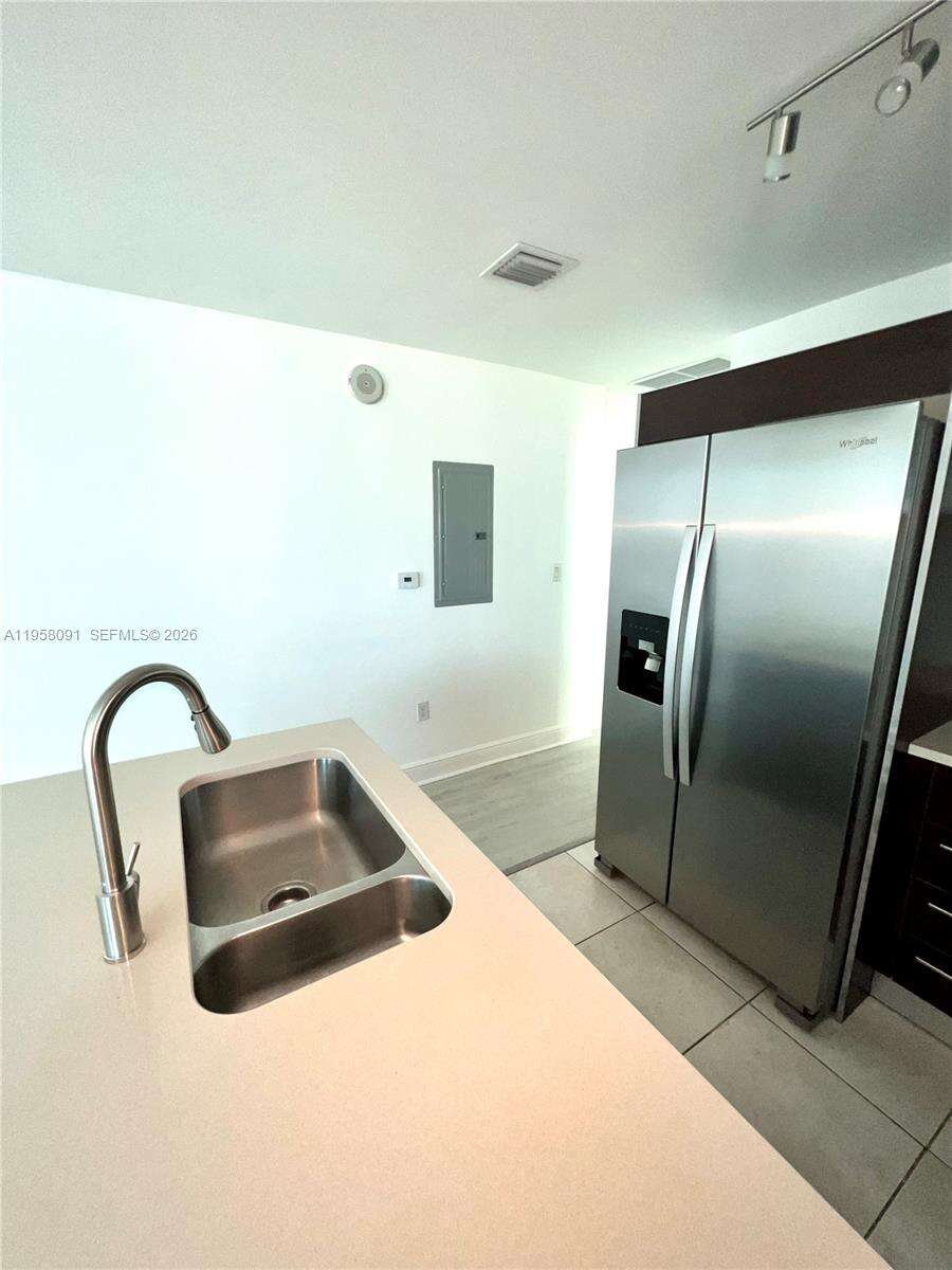 Quantum on the bay Unit #3510 | Picture 8