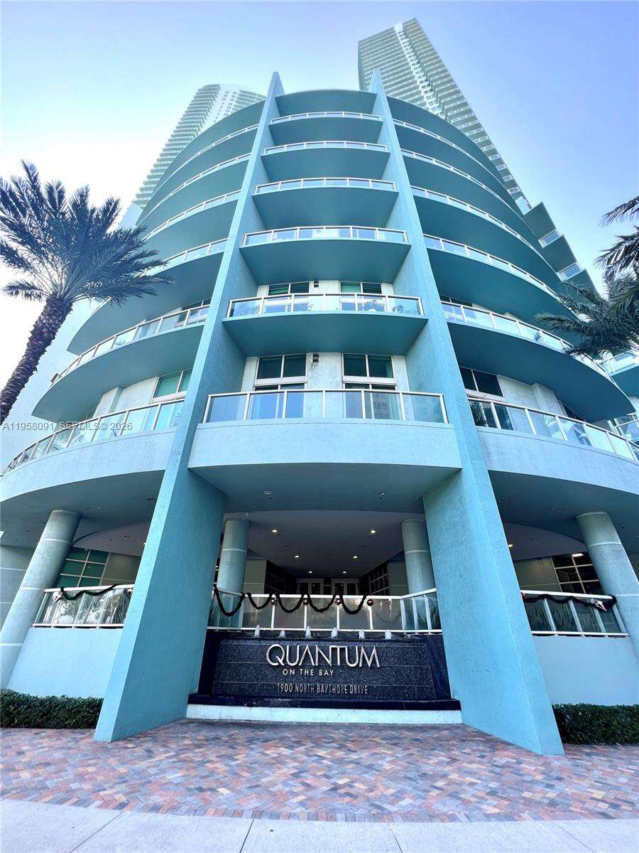 Quantum on the bay Unit #3510 | Picture 10