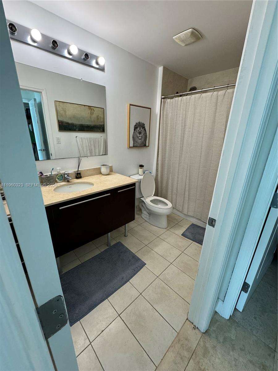 Quantum on the bay Unit #4307 | Picture 7