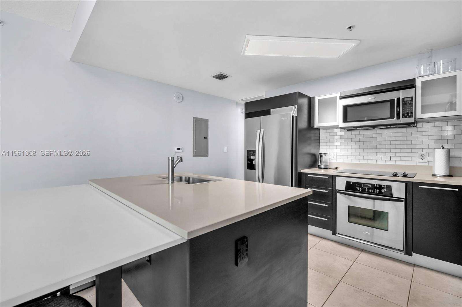 Quantum on the bay Unit #3610 | Picture 11