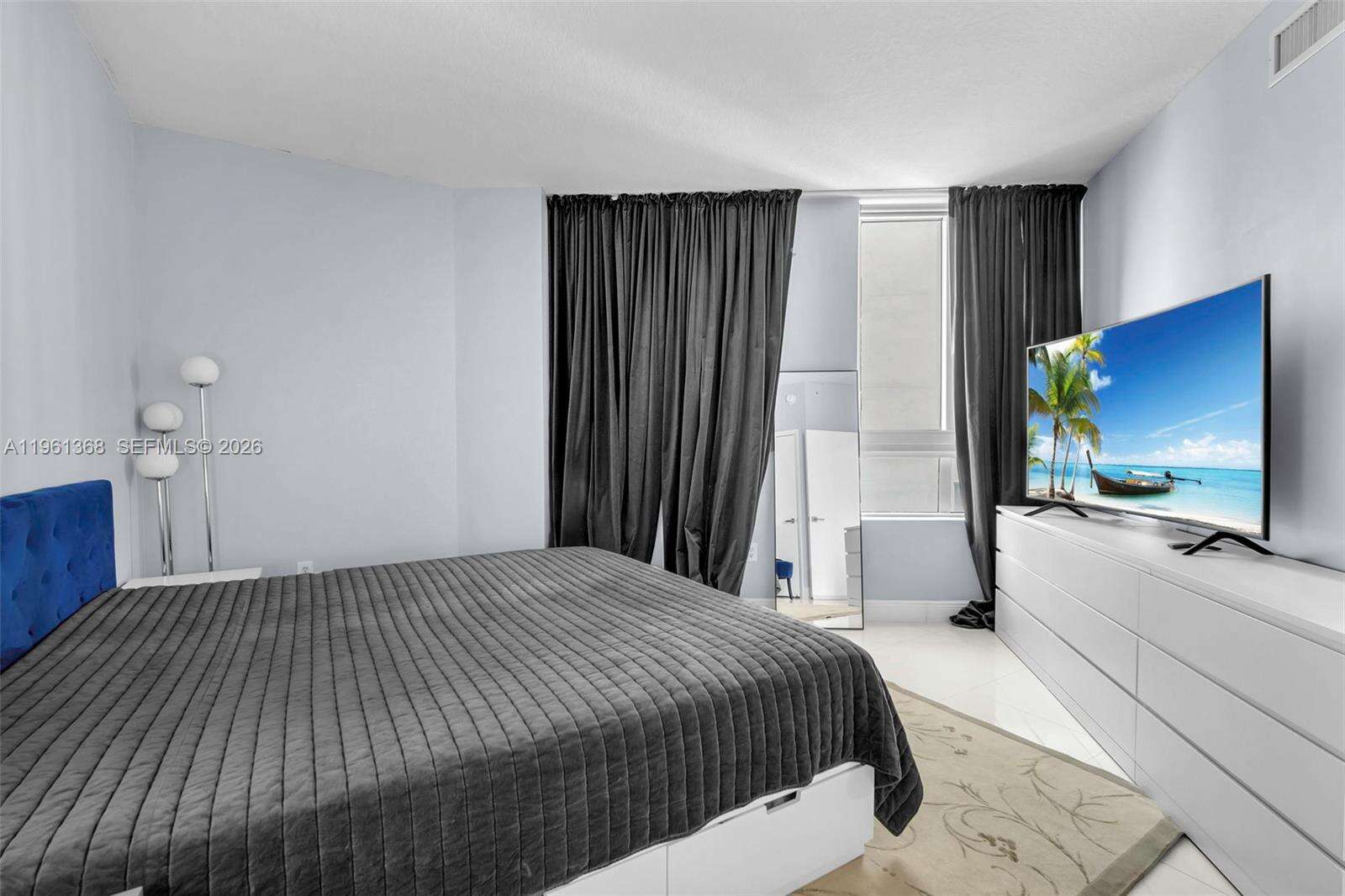 Quantum on the bay Unit #3610 | Picture 15