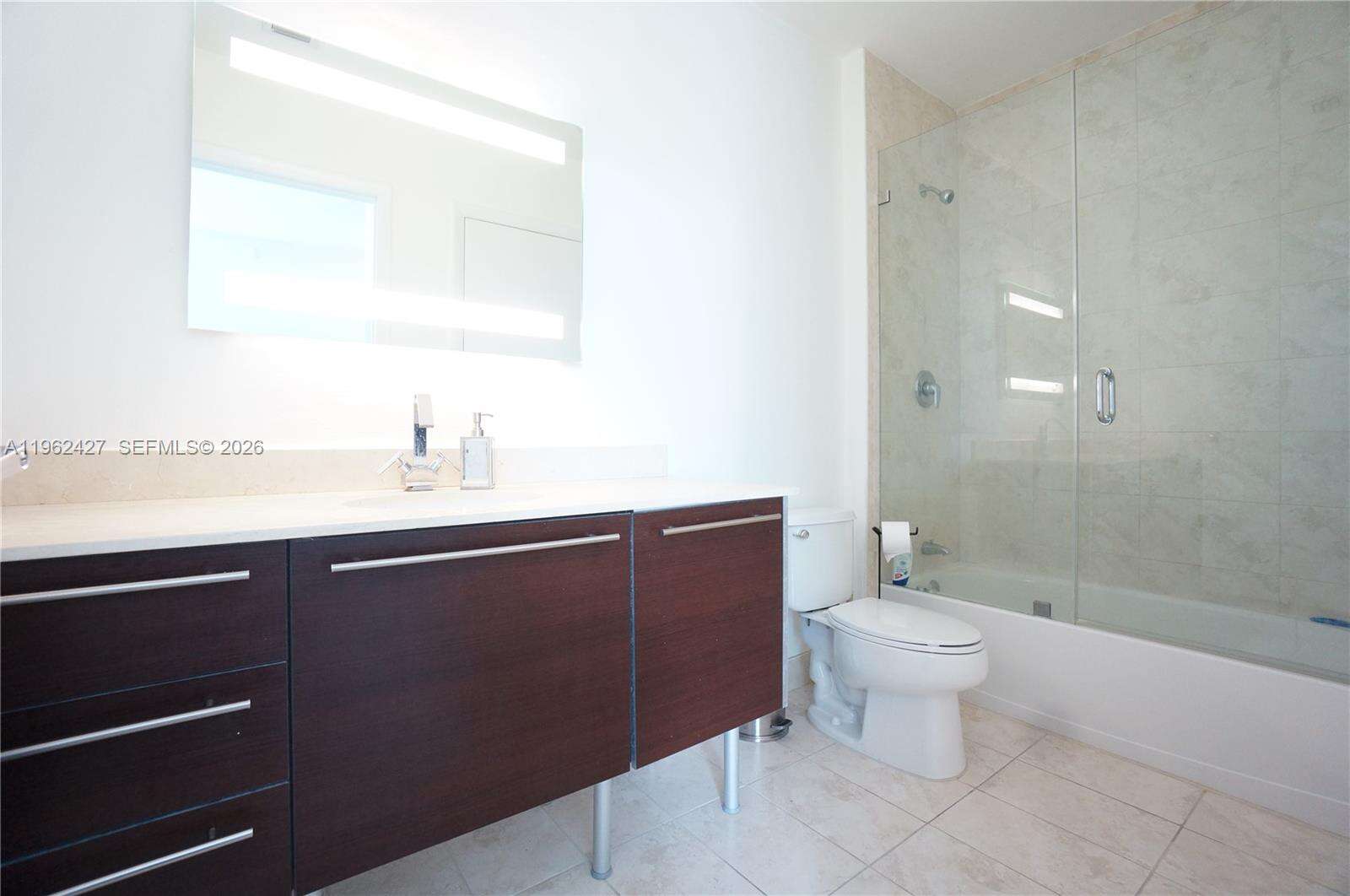 Quantum on the bay Unit #709 | Picture 18