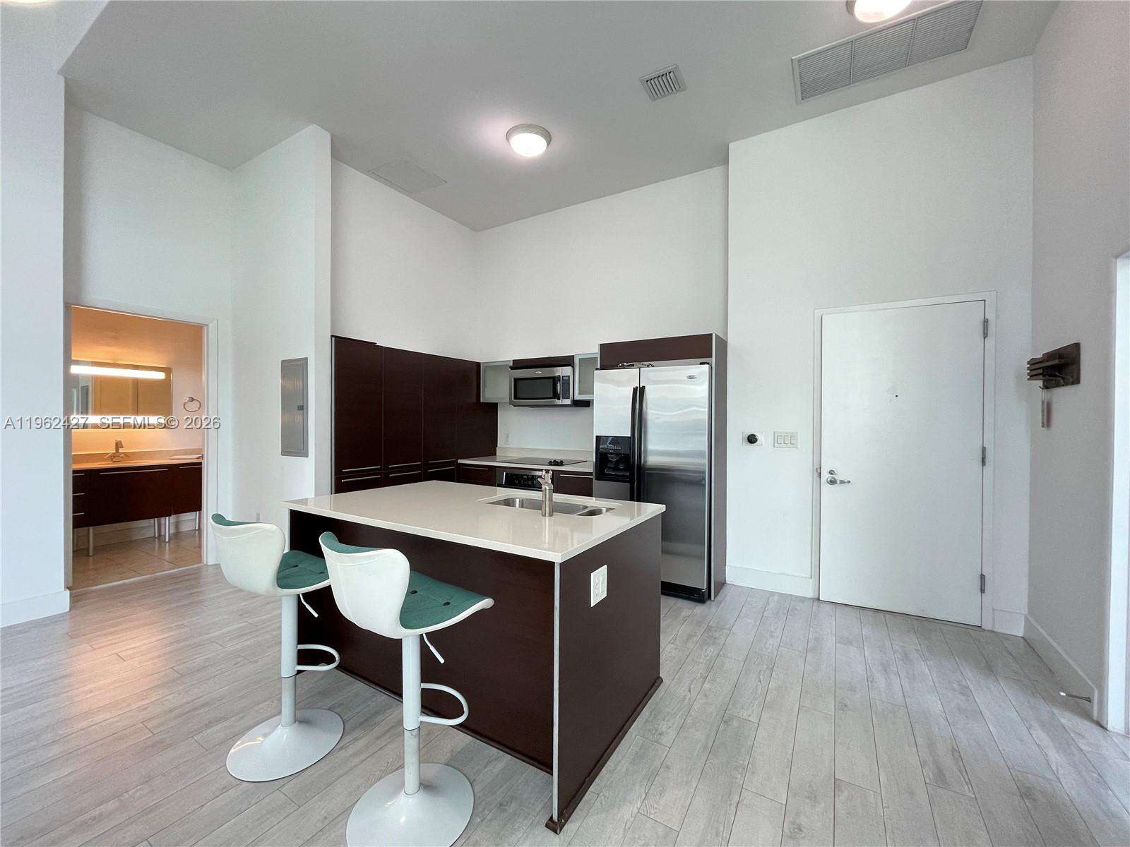 Quantum on the bay Unit #709 | Picture 4