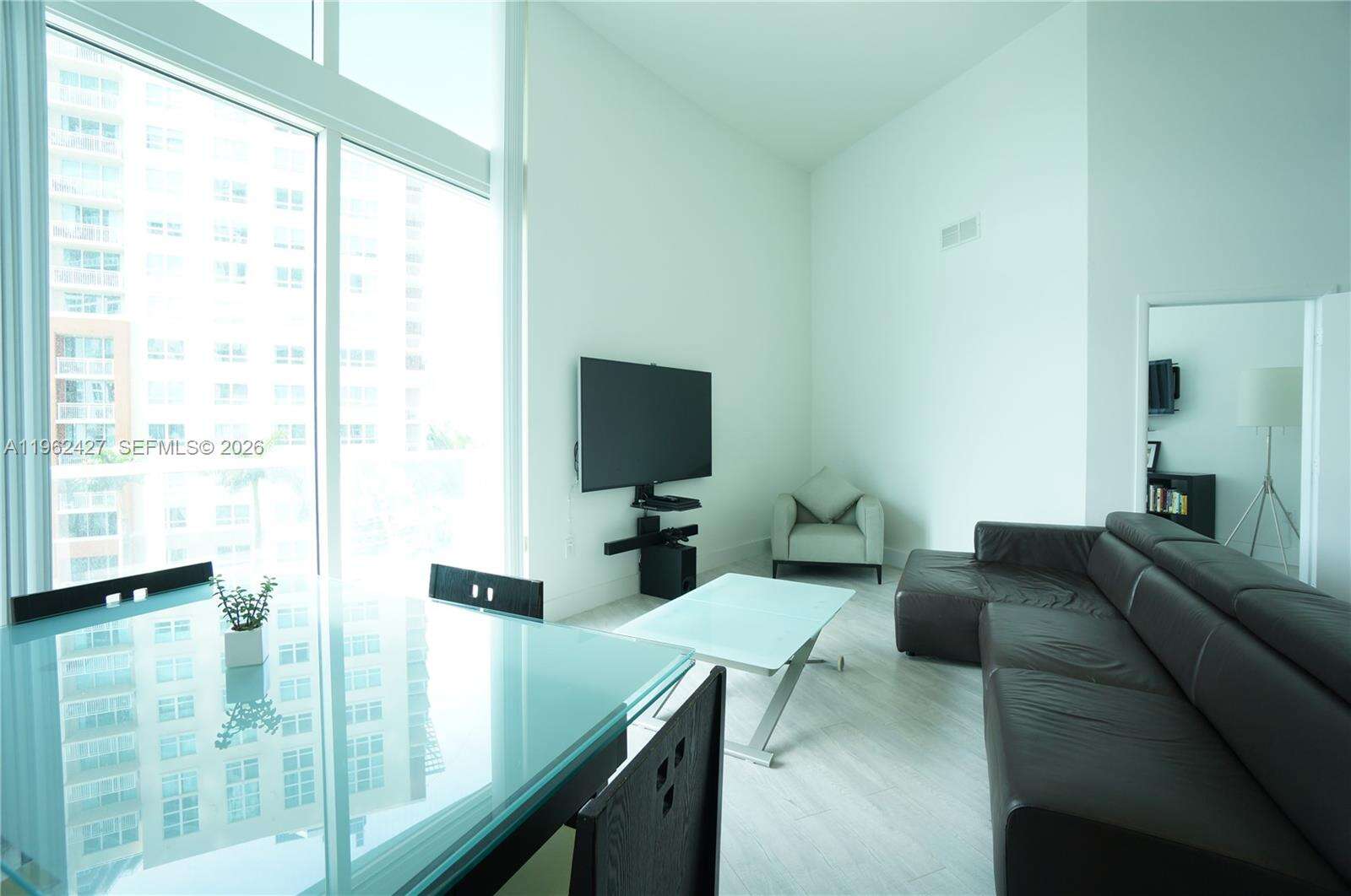 Quantum on the bay Unit #709 | Picture 9