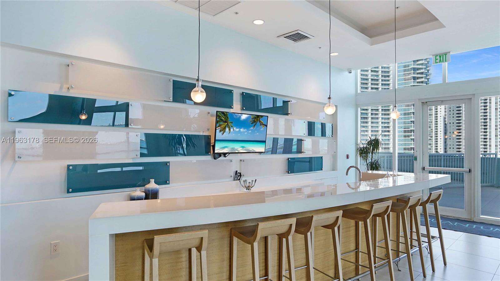 Quantum on the bay Unit #1708 | Picture 18