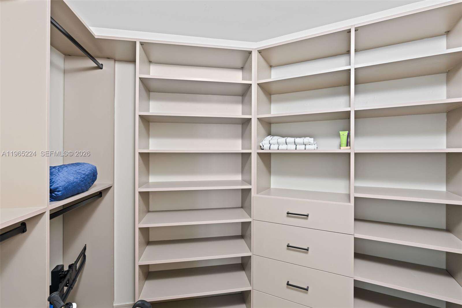 Quantum on the bay Unit #1505 | Picture 17