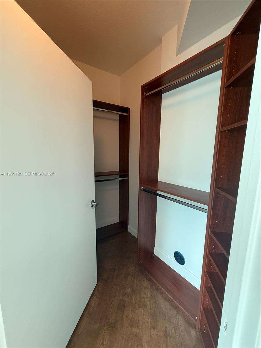 Quantum on the bay Unit #3218 | Picture 23