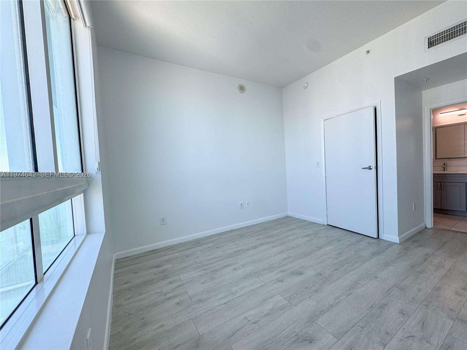 Quantum on the bay Unit #4112 | Picture 15